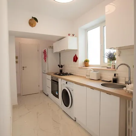 Venus I Elegant With View On Calea Victoriei Appartement