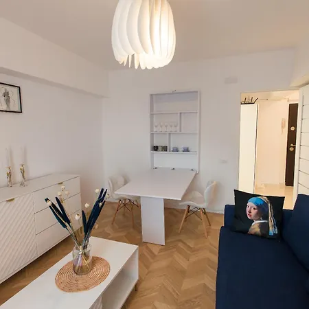 Venus I Elegant With View On Calea Victoriei *