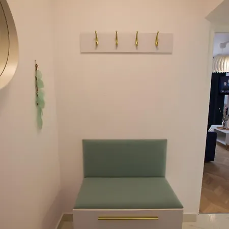 Venus I Elegant With View On Calea Victoriei *